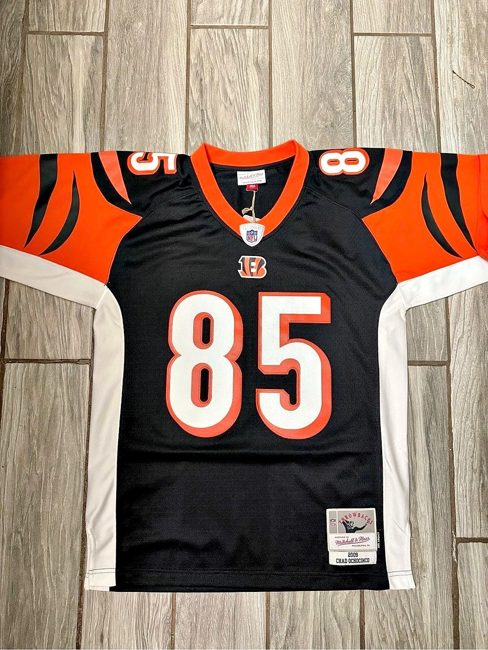 Mitchell & Ness Chad Ochocinco #85 Cincinnati Bengals 2009 Legacy Jersey Size Me